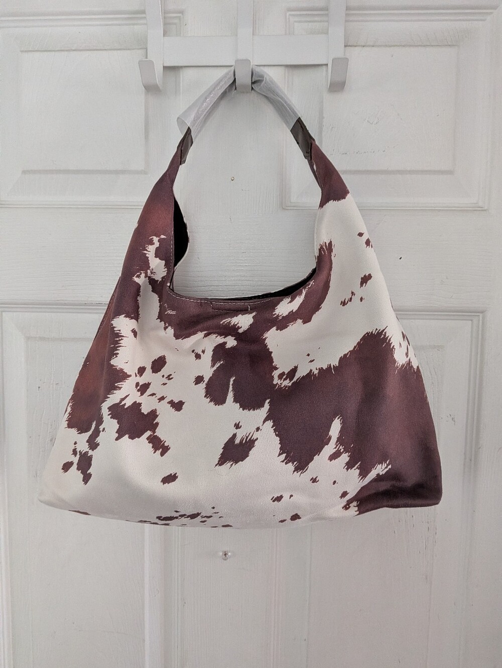 Commense Cow Print Hobo Bag - Picture 14 of 14